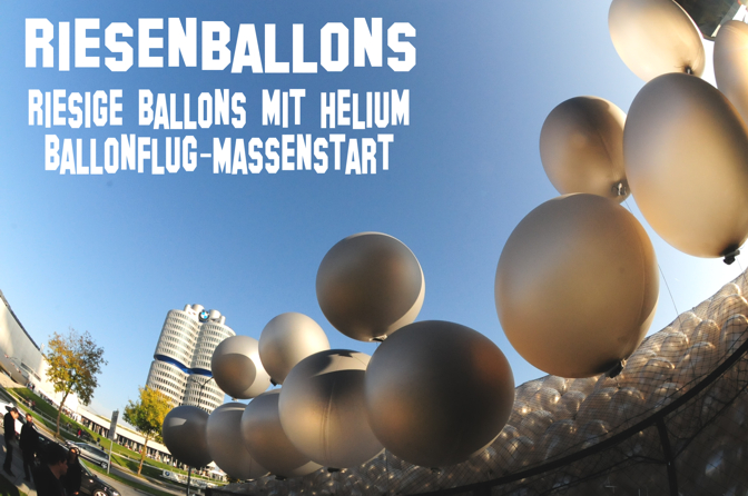 Riesenballons im Einsatz: Ballonflug-Massenstart Aktion mit riesigen Luftballons, die mit Helium schweben und für Auftrieb sorgen